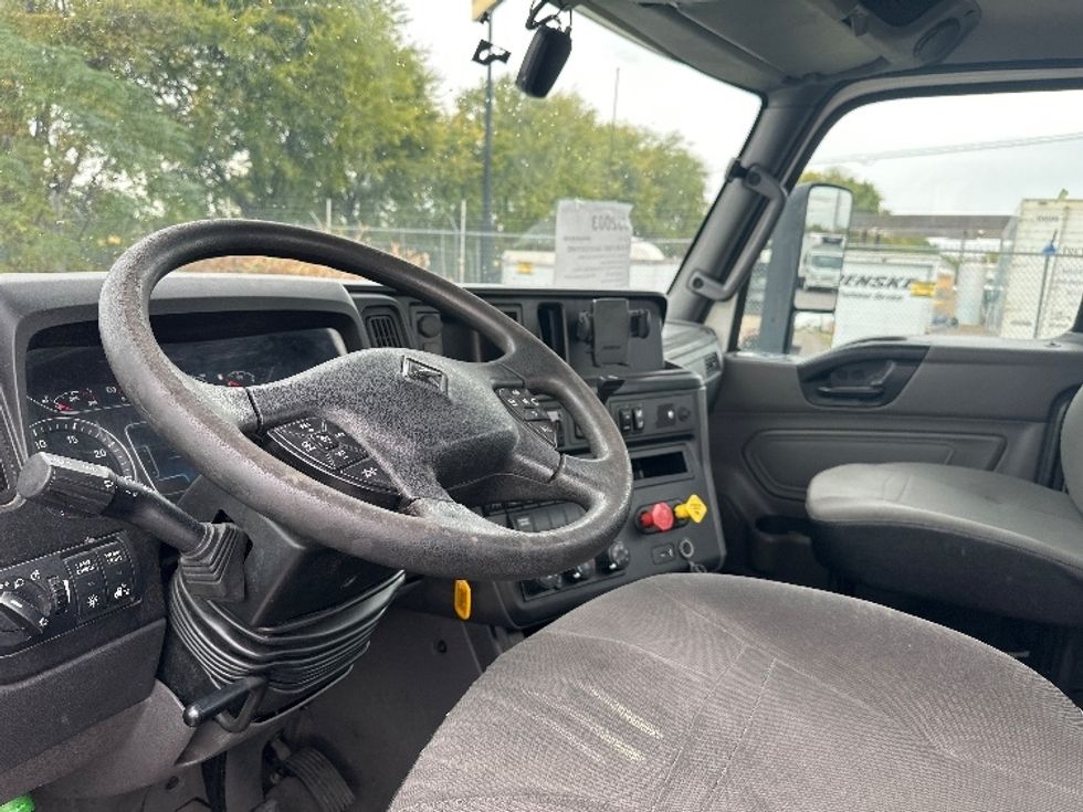 Day Cab Tractor-Heavy Duty Tractors-International-2019-LT625-Birmingham-AL-333,829\n\t\tmiles-$ 28,000 - Image 10