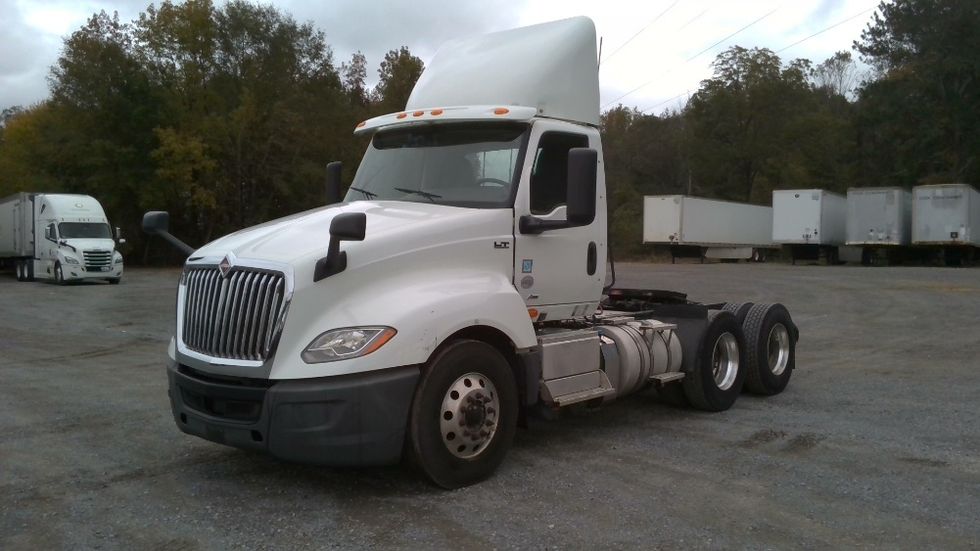 Day Cab Tractor-Heavy Duty Tractors-International-2019-LT625-Boaz-AL-374,945\n\t\tmiles-$ 27,500 - Image 3