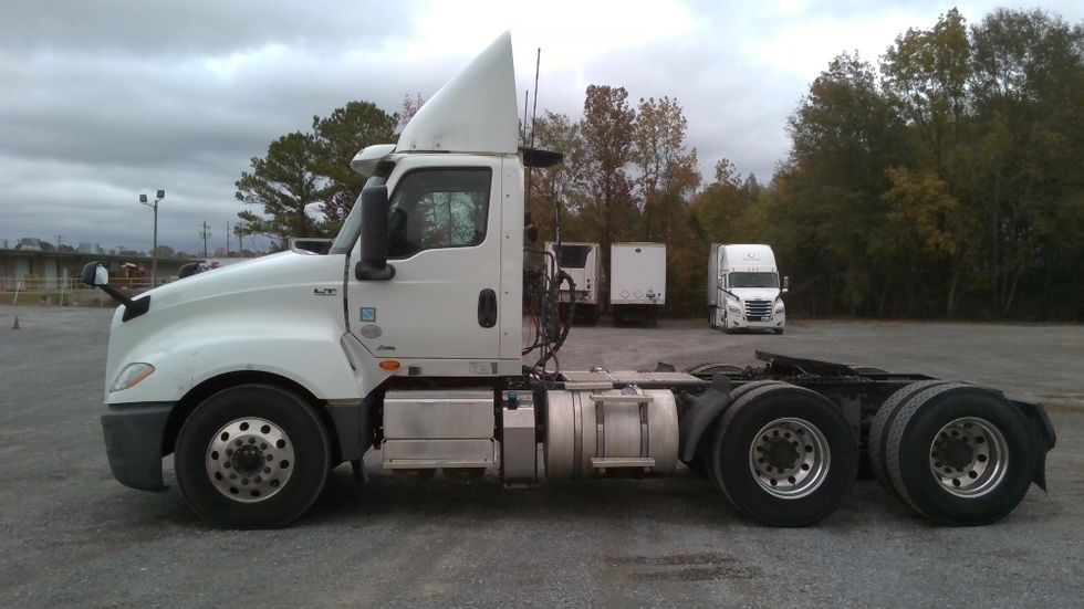 Day Cab Tractor-Heavy Duty Tractors-International-2019-LT625-Boaz-AL-374,945\n\t\tmiles-$ 27,500 - Image 4