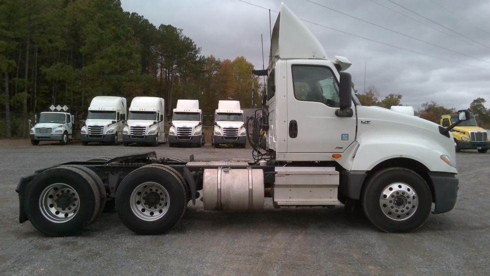 Day Cab Tractor-Heavy Duty Tractors-International-2019-LT625-Boaz-AL-374,945\n\t\tmiles-$ 27,500 - Image 8