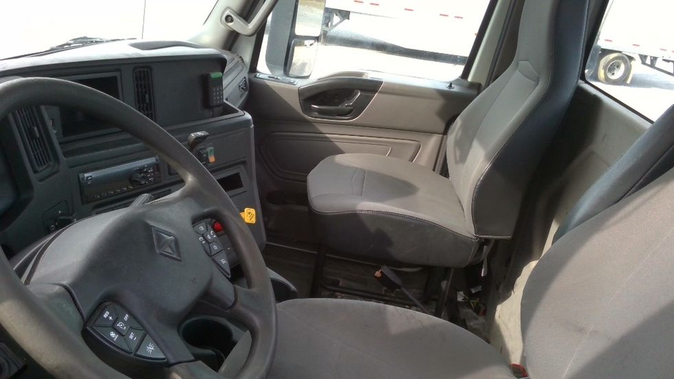 Day Cab Tractor-Heavy Duty Tractors-International-2019-LT625-Boaz-AL-432,105\n\t\tmiles-$ 24,250 - Image 10