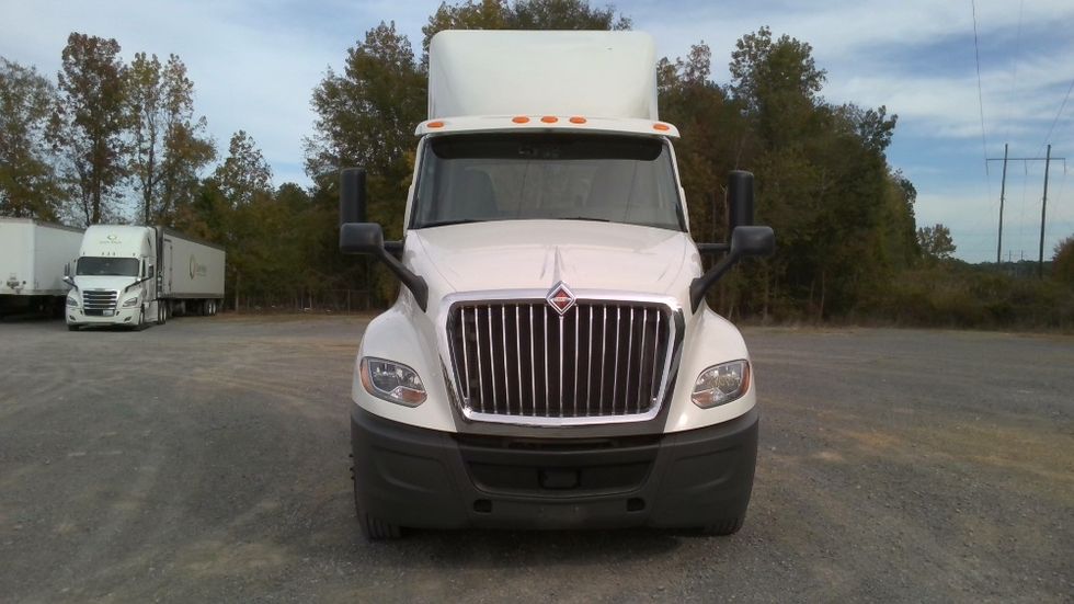 Day Cab Tractor-Heavy Duty Tractors-International-2019-LT625-Boaz-AL-432,105\n\t\tmiles-$ 24,250 - Image 2