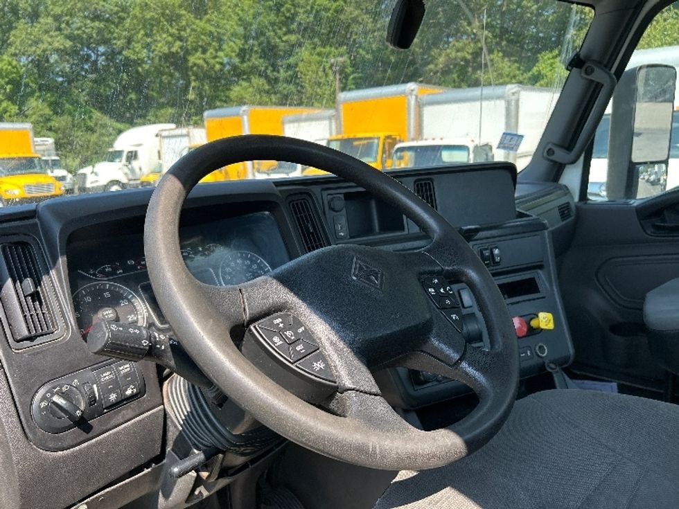 Day Cab Tractor-Heavy Duty Tractors-International-2019-LT625-Braintree-MA-160,806\n\t\tmiles-$ 29,000 - Image 10