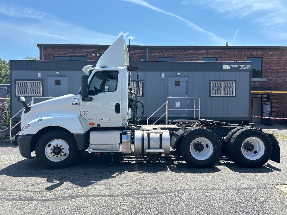 Day Cab Tractor-Heavy Duty Tractors-International-2019-LT625-Braintree-MA-160,806\n\t\tmiles-$ 29,000 - Image 4