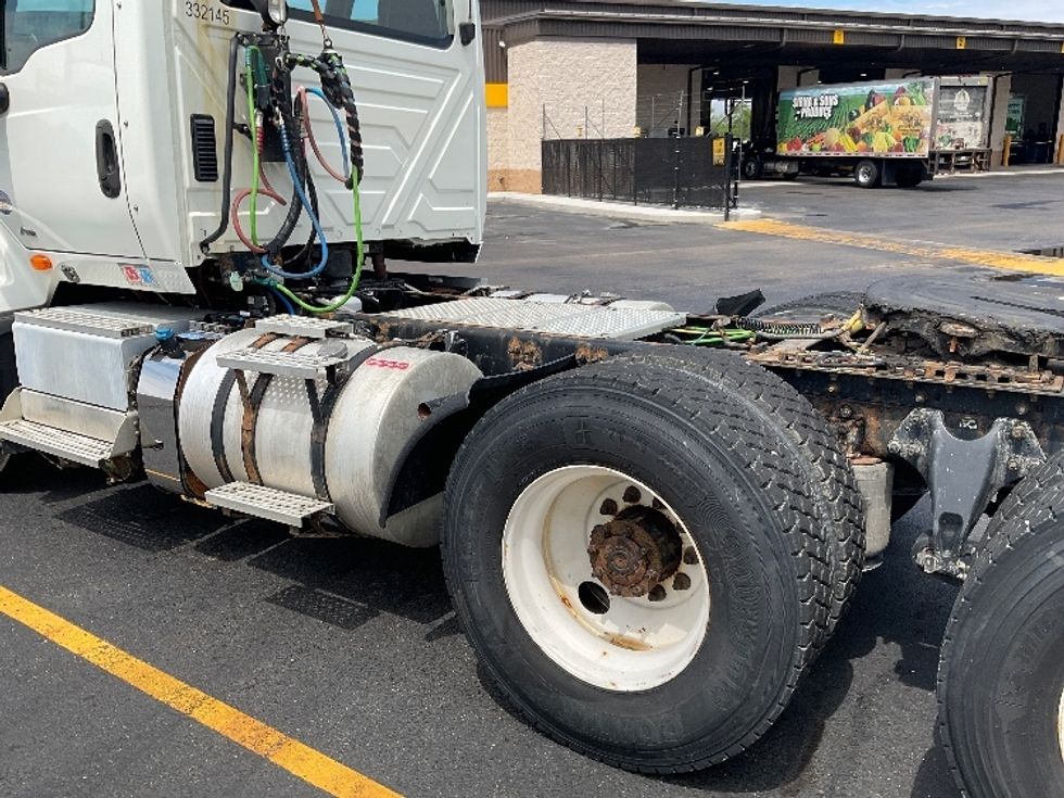 Day Cab Tractor-Heavy Duty Tractors-International-2019-LT625-Brook Park-OH-374,577\n\t\tmiles-$ 24,250 - Image 17