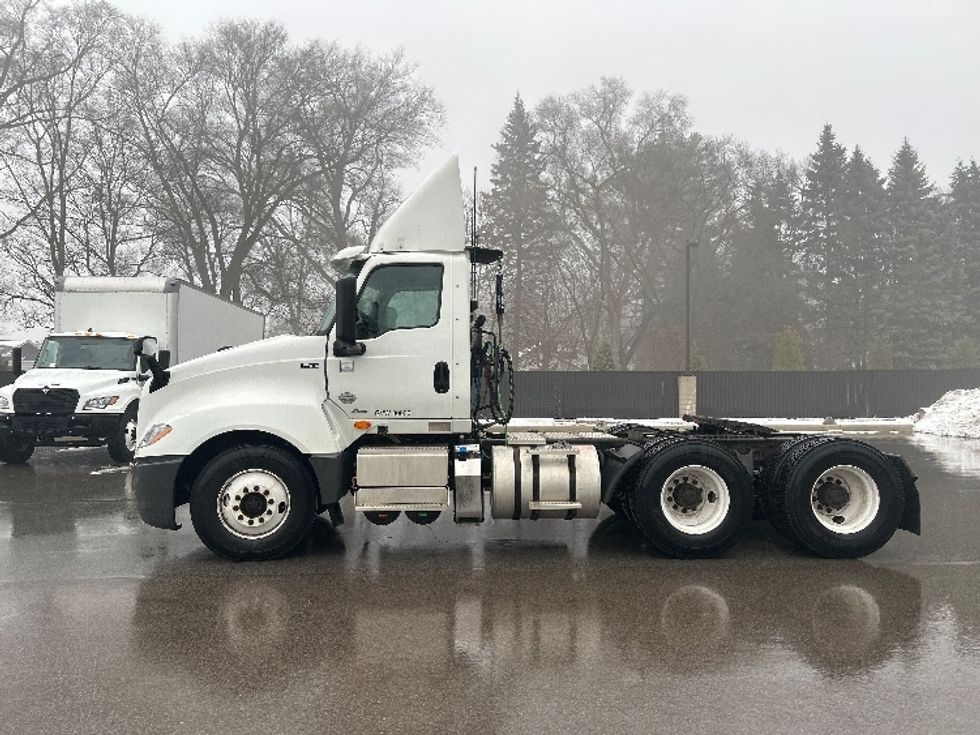 Day Cab Tractor-Heavy Duty Tractors-International-2019-LT625-Byron Center-MI-335,564\n\t\tmiles-$ 24,500 - Image 4