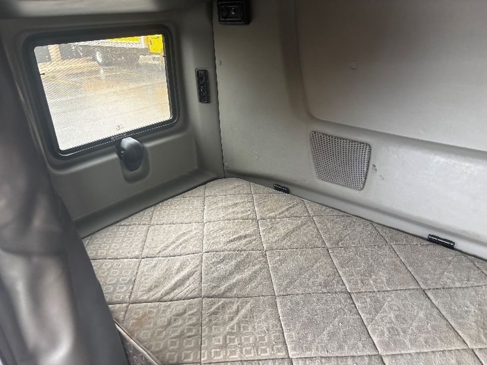 Day Cab Tractor-Heavy Duty Tractors-International-2019-LT625-Byron Center-MI-481,597\n\t\tmiles-$ 26,000 - Image 18