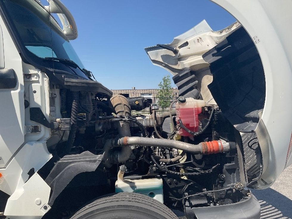 Day Cab Tractor-Heavy Duty Tractors-International-2019-LT625-Cambridge-ON-303,993\n\t\tkm-$ 35,750 - Image 15