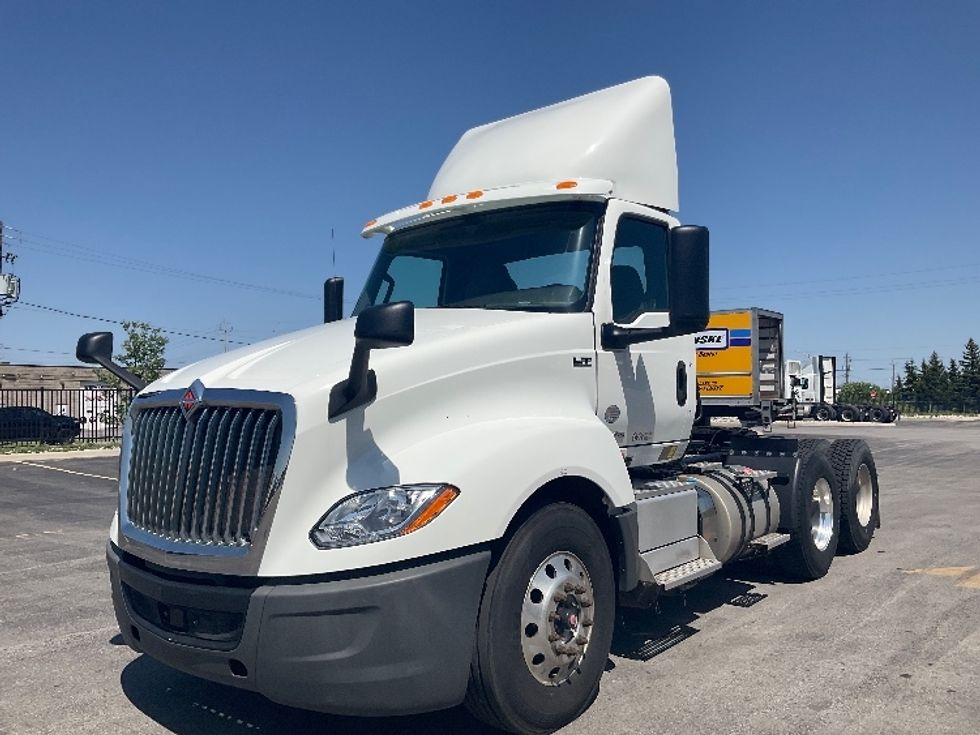 Day Cab Tractor-Heavy Duty Tractors-International-2019-LT625-Cambridge-ON-303,993\n\t\tkm-$ 35,750 - Image 3
