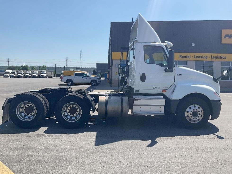 Day Cab Tractor-Heavy Duty Tractors-International-2019-LT625-Cambridge-ON-303,993\n\t\tkm-$ 35,750 - Image 8