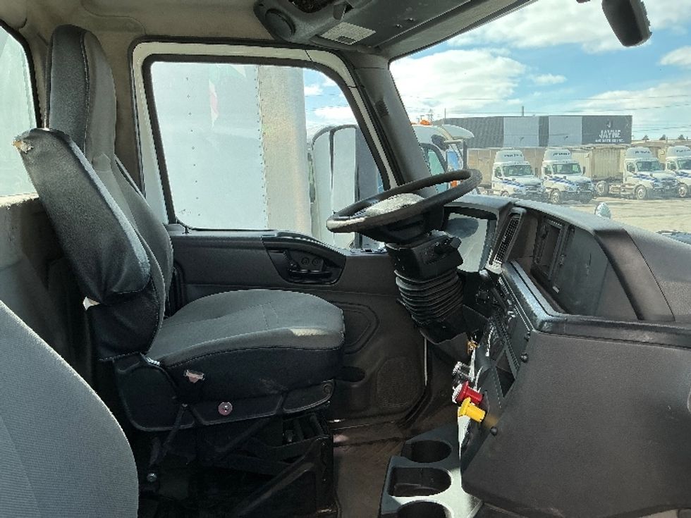 Day Cab Tractor-Heavy Duty Tractors-International-2019-LT625-Cambridge-ON-438,194\n\t\tkm-$ 31,500 - Image 14