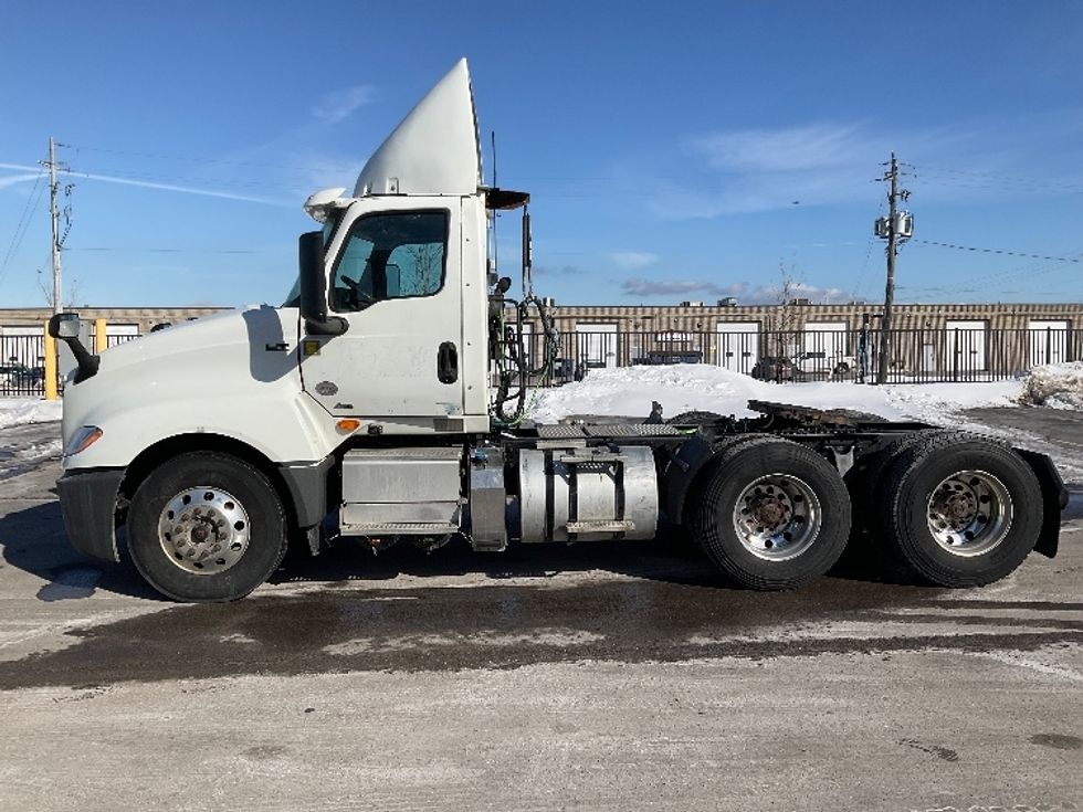 Day Cab Tractor-Heavy Duty Tractors-International-2019-LT625-Cambridge-ON-438,194\n\t\tkm-$ 31,500 - Image 4