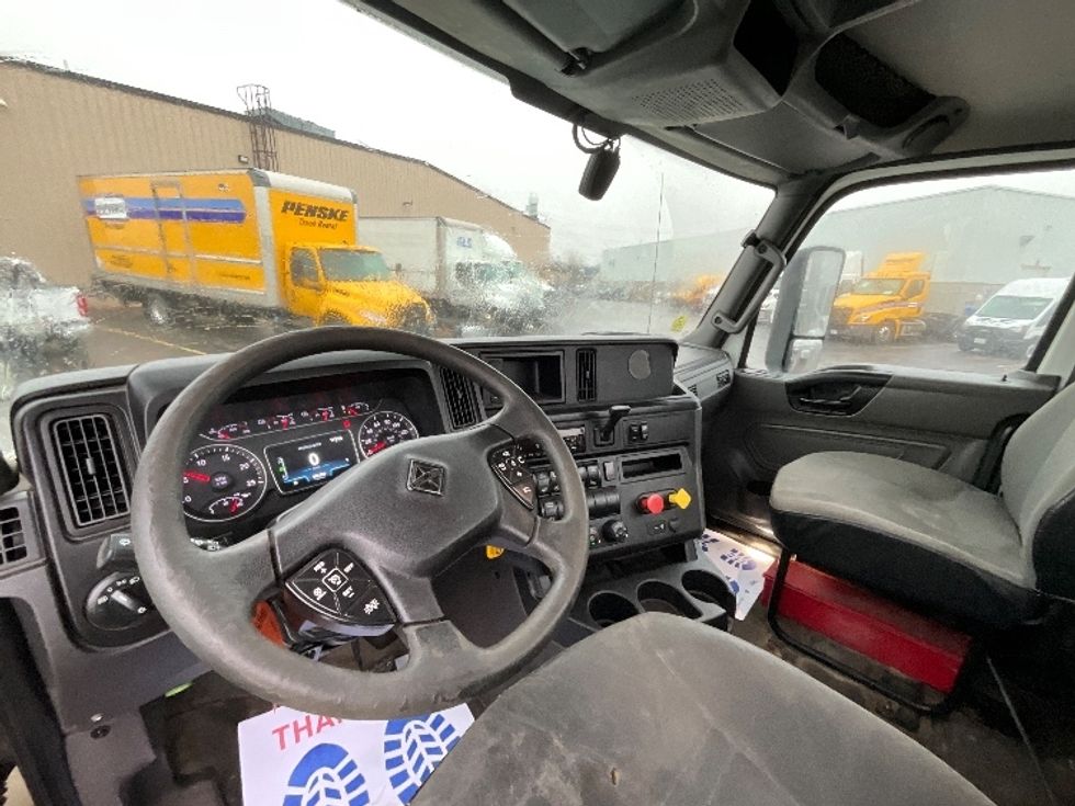 Day Cab Tractor-Heavy Duty Tractors-International-2019-LT625-Cambridge-ON-450,201\n\t\tkm-$ 31,500 - Image 10