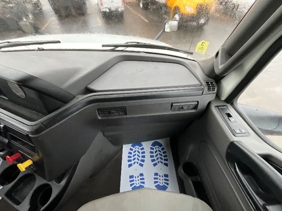 Day Cab Tractor-Heavy Duty Tractors-International-2019-LT625-Cambridge-ON-450,201\n\t\tkm-$ 31,500 - Image 13