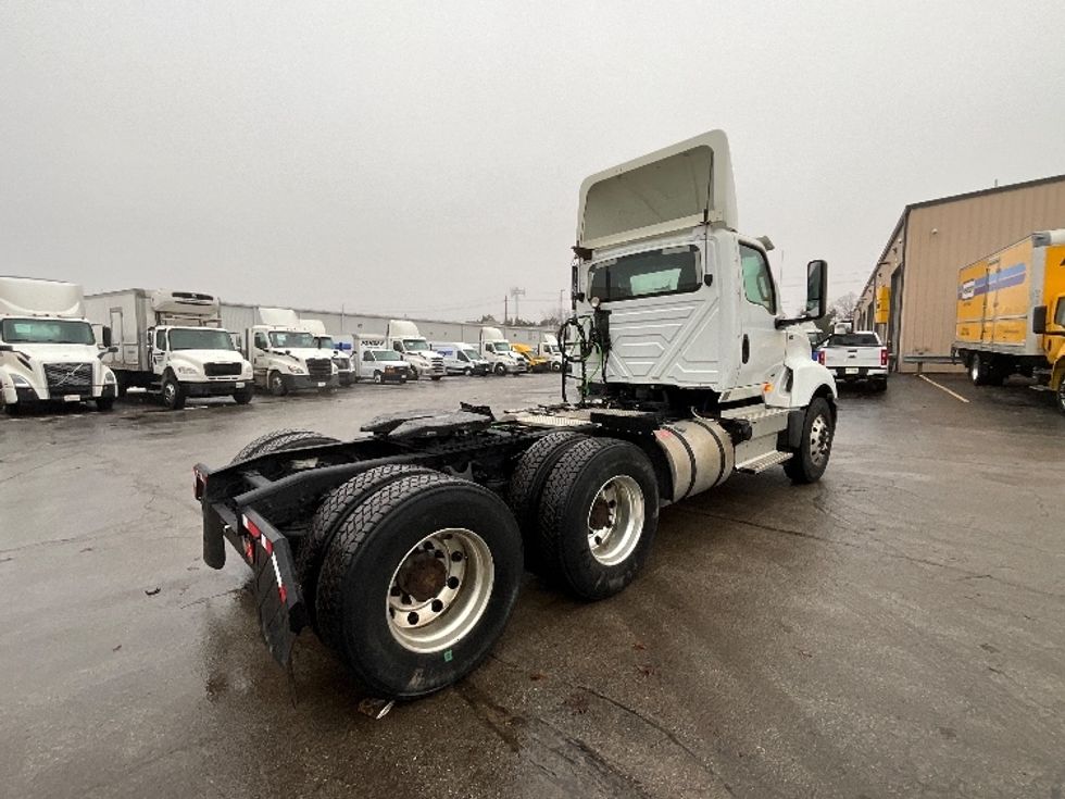 Day Cab Tractor-Heavy Duty Tractors-International-2019-LT625-Cambridge-ON-450,201\n\t\tkm-$ 31,500 - Image 7