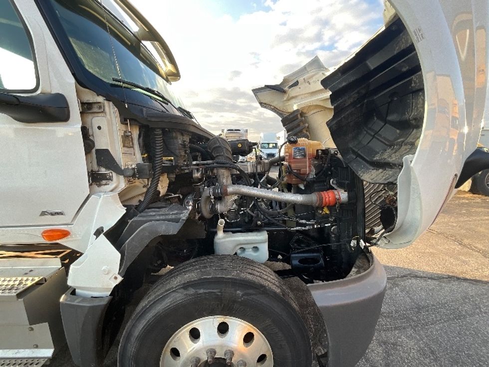 Day Cab Tractor-Heavy Duty Tractors-International-2019-LT625-Cambridge-ON-478,544\n\t\tkm-$ 31,500 - Image 15