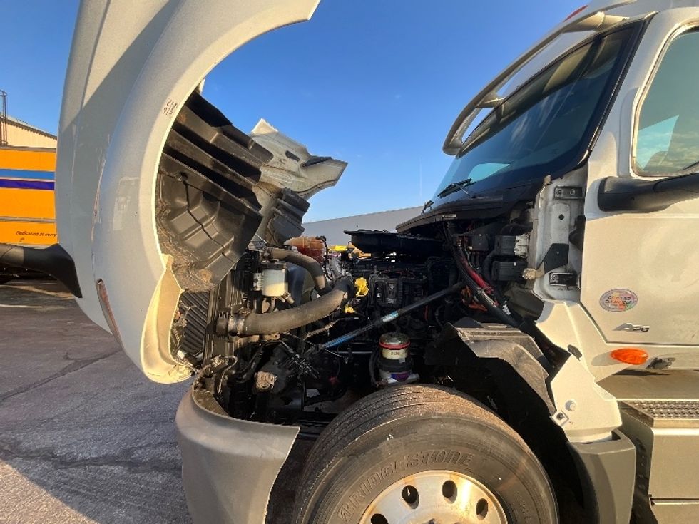 Day Cab Tractor-Heavy Duty Tractors-International-2019-LT625-Cambridge-ON-478,544\n\t\tkm-$ 31,500 - Image 16