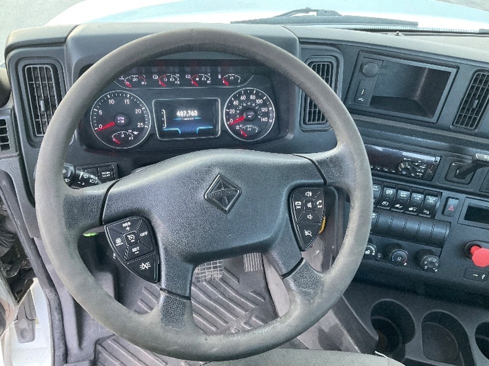 Day Cab Tractor-Heavy Duty Tractors-International-2019-LT625-Cambridge-ON-487,763\n\t\tkm-$ 31,500 - Image 11