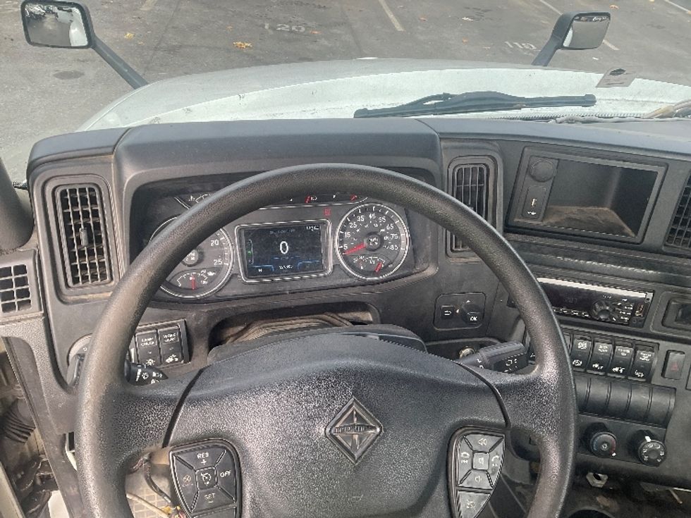 Day Cab Tractor-Heavy Duty Tractors-International-2019-LT625-Capitol Heights-MD-126,405\n\t\tmiles-$ 30,250 - Image 11