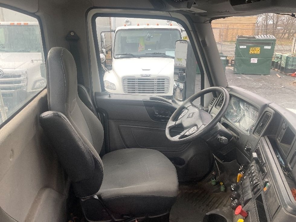 Day Cab Tractor-Heavy Duty Tractors-International-2019-LT625-Capitol Heights-MD-126,405\n\t\tmiles-$ 30,250 - Image 14