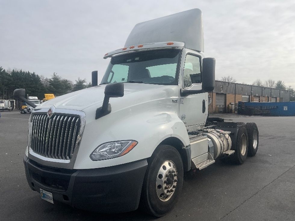 Day Cab Tractor-Heavy Duty Tractors-International-2019-LT625-Capitol Heights-MD-126,405\n\t\tmiles-$ 30,250 - Image 3