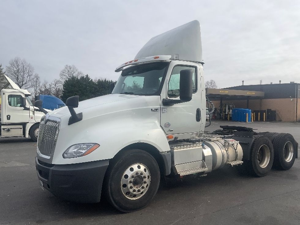 Day Cab Tractor-Heavy Duty Tractors-International-2019-LT625-Capitol Heights-MD-126,405\n\t\tmiles-$ 30,250 - Image 4