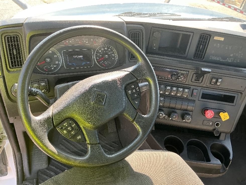 Day Cab Tractor-Heavy Duty Tractors-International-2019-LT625-Carson-CA-171,649\n\t\tmiles-$ 33,750 - Image 11