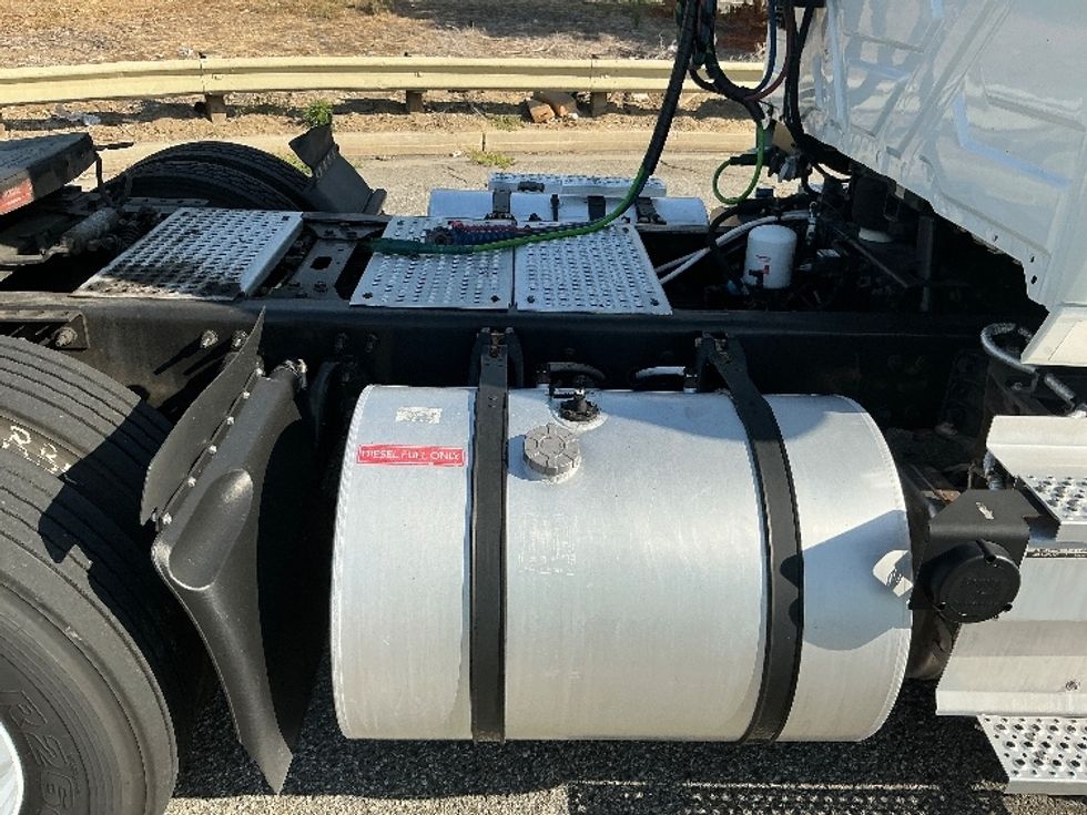 Day Cab Tractor-Heavy Duty Tractors-International-2019-LT625-Carson-CA-171,649\n\t\tmiles-$ 33,750 - Image 18