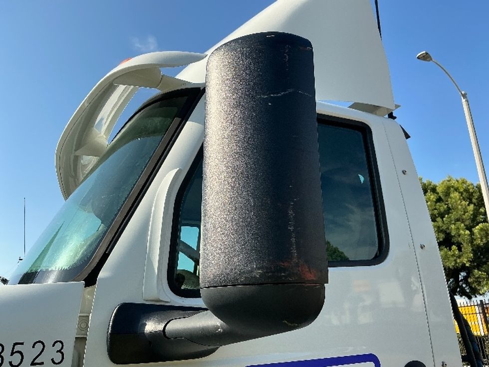 Day Cab Tractor-Heavy Duty Tractors-International-2019-LT625-Carson-CA-171,649\n\t\tmiles-$ 33,750 - Image 20