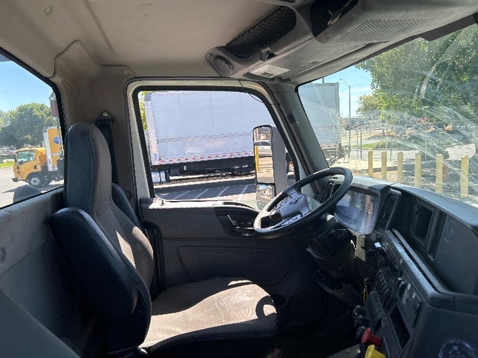 Day Cab Tractor-Heavy Duty Tractors-International-2019-LT625-Ceres-CA-252,367\n\t\tmiles-$ 33,750 - Image 14