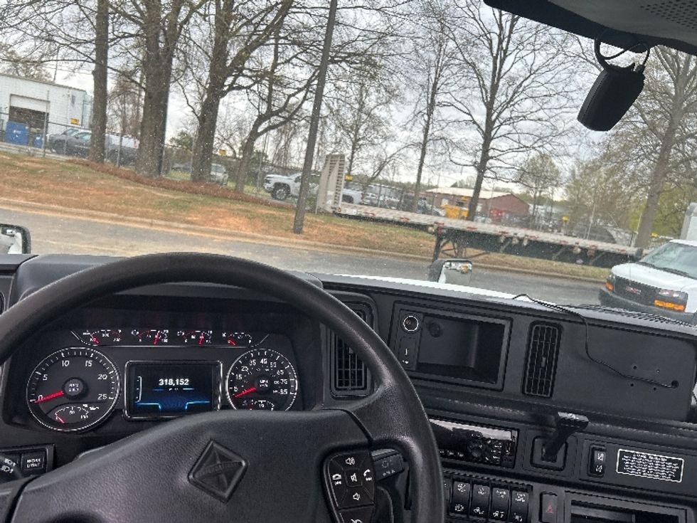 2019 International LT625 LT photo 11