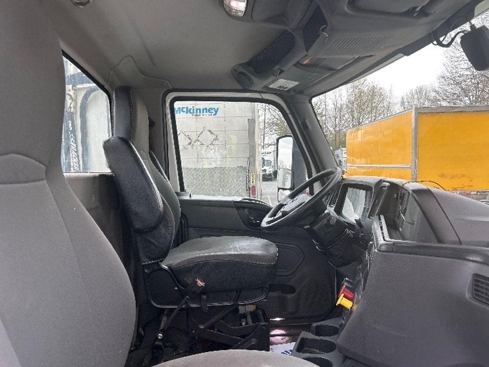 2019 International LT625 LT photo 14
