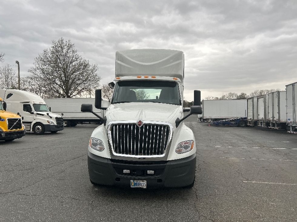 2019 International LT625 LT photo 2