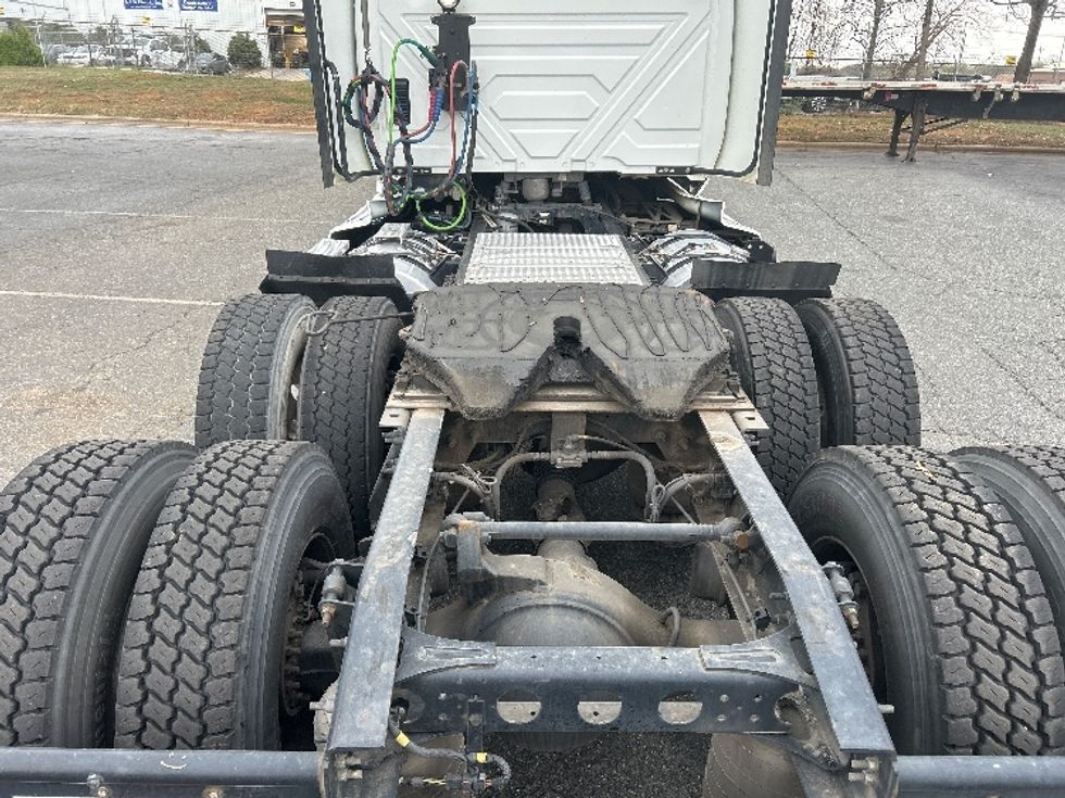 2019 International LT625 LT photo 6