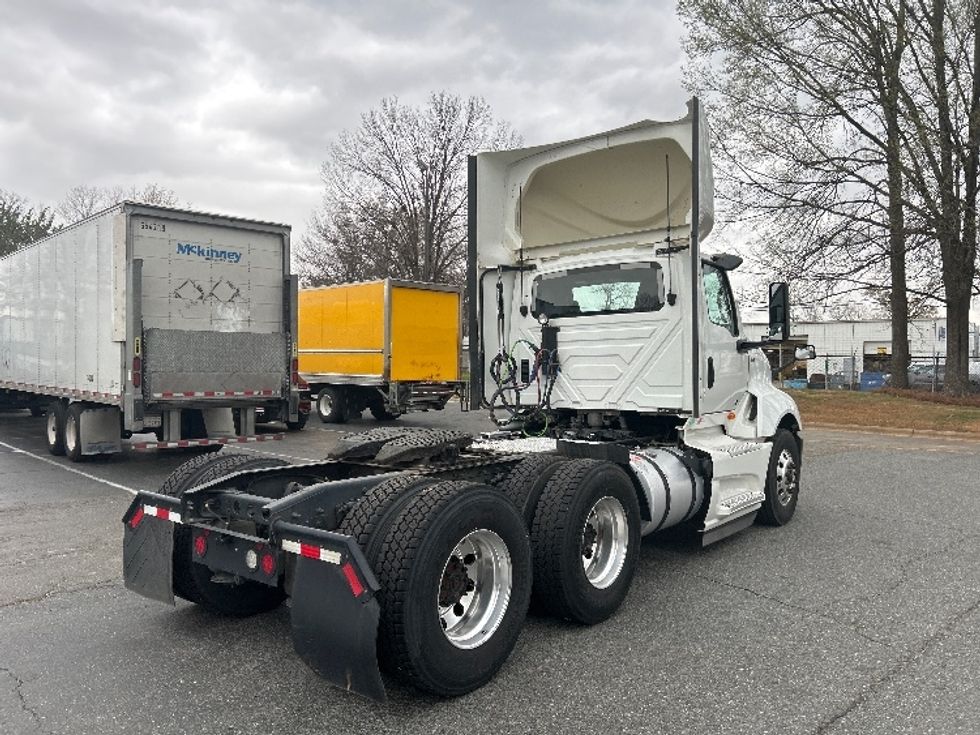 2019 International LT625 LT photo 7