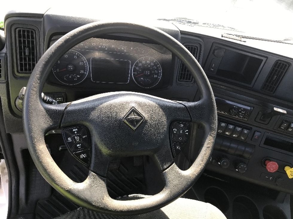 Day Cab Tractor-Heavy Duty Tractors-International-2019-LT625-Chino-CA-480,000\n\t\tmiles-$ 22,250 - Image 11