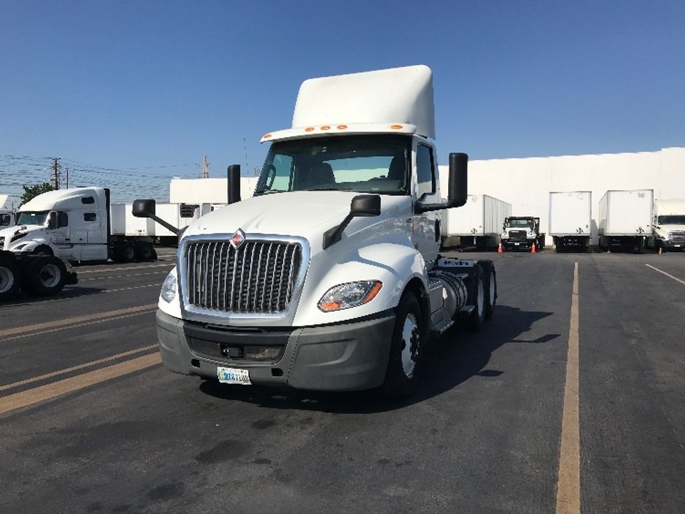 Day Cab Tractor-Heavy Duty Tractors-International-2019-LT625-Chino-CA-480,000\n\t\tmiles-$ 22,250 - Image 3