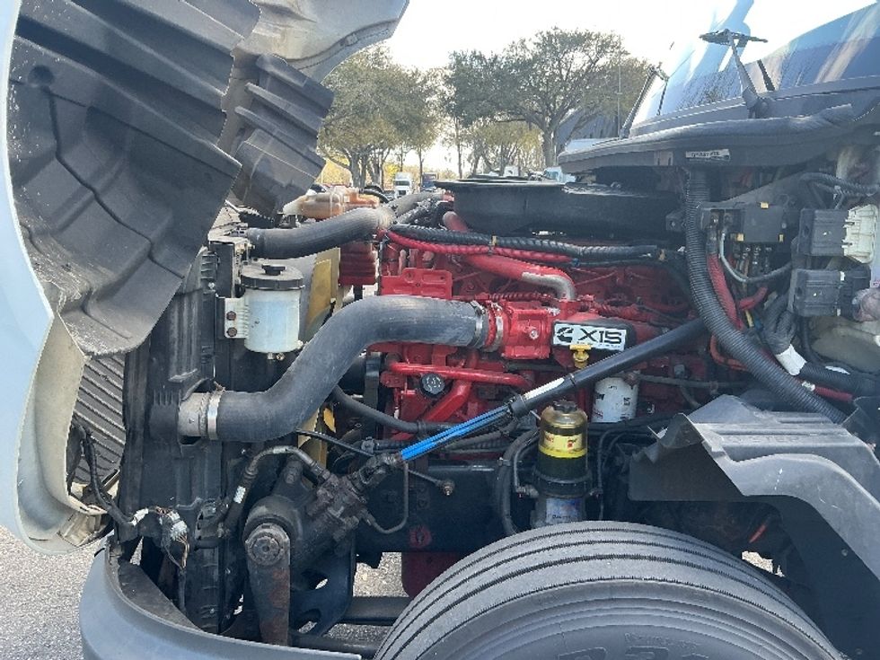 Day Cab Tractor-Heavy Duty Tractors-International-2019-LT625-Cincinnati-OH-399,849\n\t\tmiles-$ 43,750 - Image 16