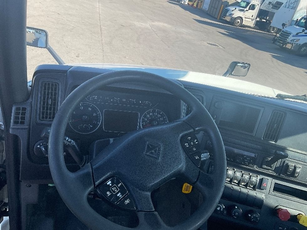 Day Cab Tractor-Heavy Duty Tractors-International-2019-LT625-Cincinnati-OH-529,167\n\t\tmiles-$ 27,750 - Image 11