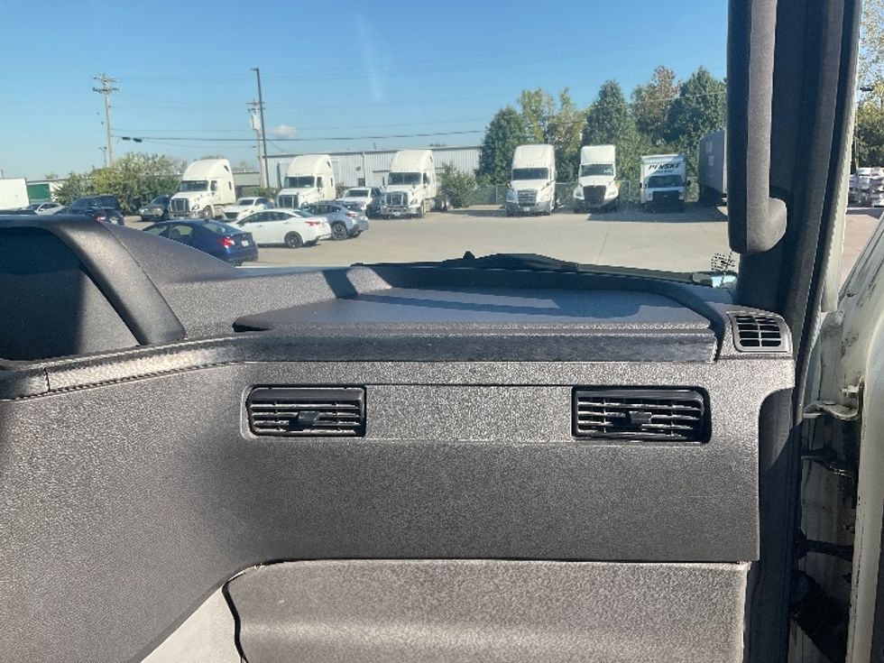 Day Cab Tractor-Heavy Duty Tractors-International-2019-LT625-Cincinnati-OH-529,167\n\t\tmiles-$ 27,750 - Image 13