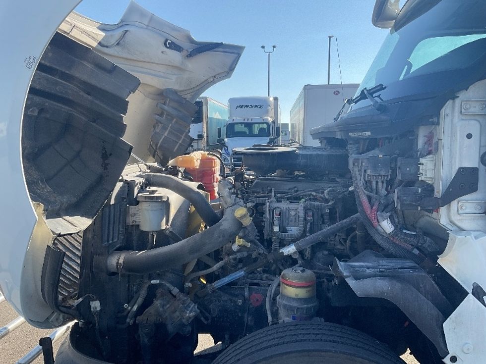 Day Cab Tractor-Heavy Duty Tractors-International-2019-LT625-Cincinnati-OH-529,167\n\t\tmiles-$ 27,750 - Image 16