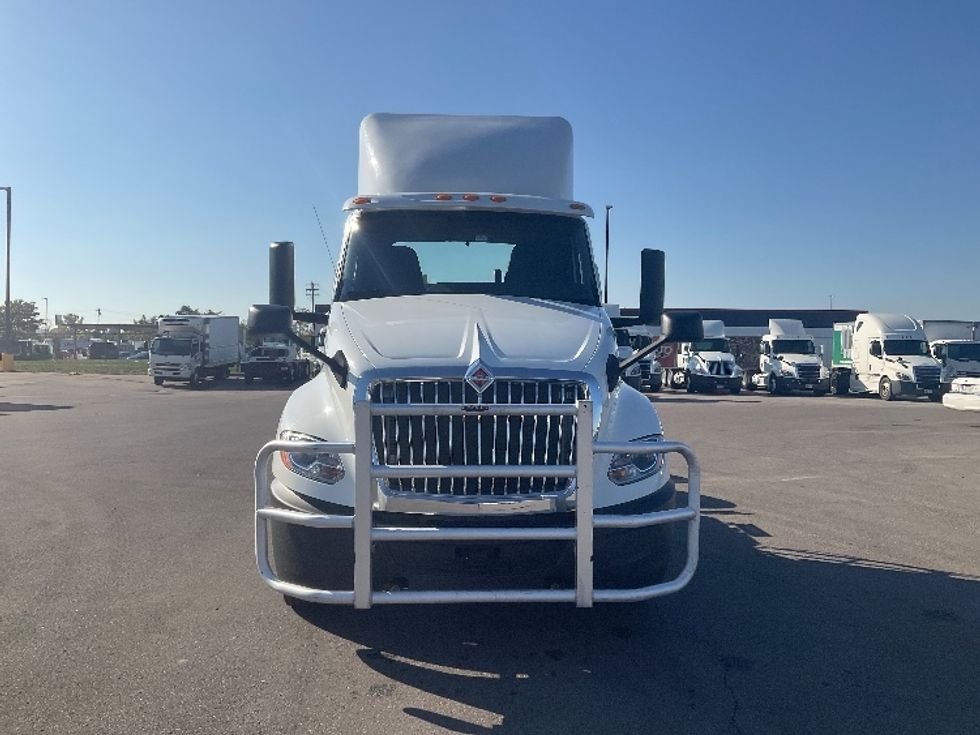 Day Cab Tractor-Heavy Duty Tractors-International-2019-LT625-Cincinnati-OH-529,167\n\t\tmiles-$ 27,750 - Image 2
