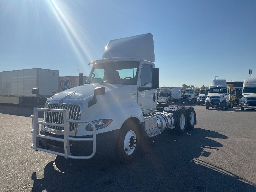 Day Cab Tractor-Heavy Duty Tractors-International-2019-LT625-Cincinnati-OH-529,167\n\t\tmiles-$ 27,750 - Image 3