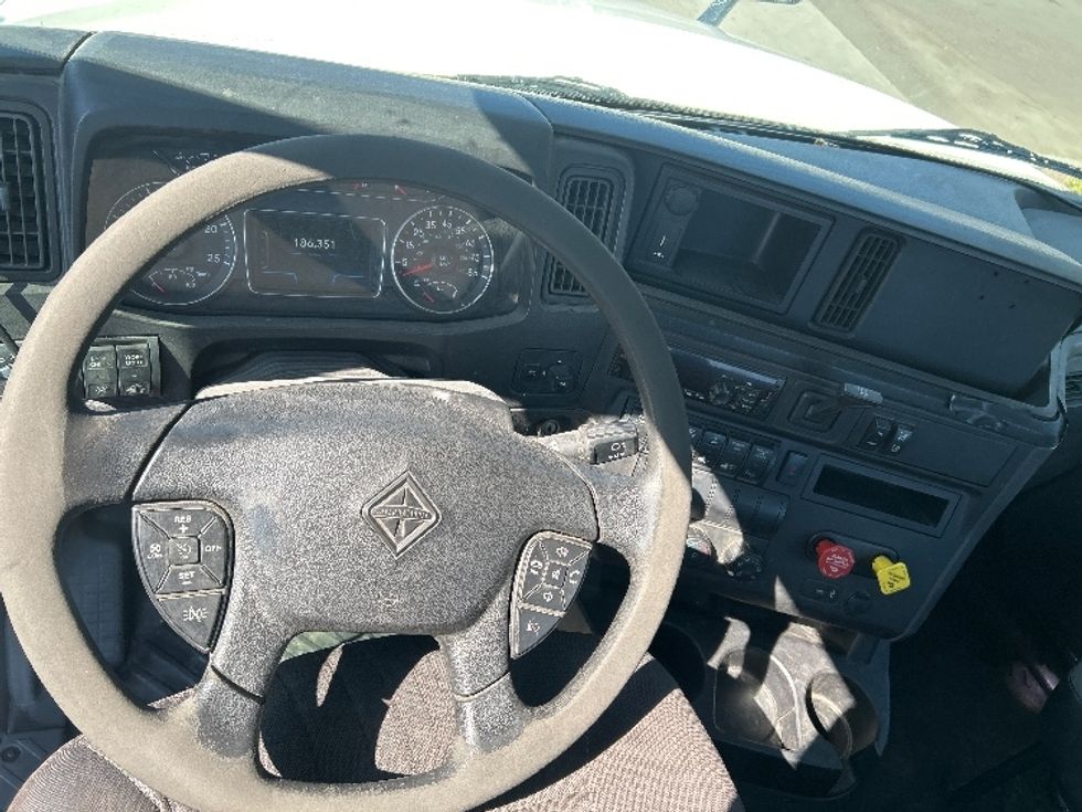 Day Cab Tractor-Heavy Duty Tractors-International-2019-LT625-City Of Industry-CA-186,329\n\t\tmiles-$ 33,750 - Image 11