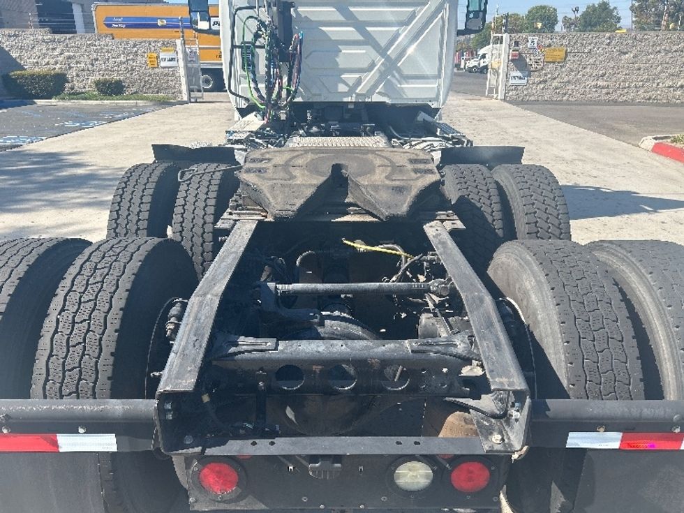 Day Cab Tractor-Heavy Duty Tractors-International-2019-LT625-City Of Industry-CA-186,329\n\t\tmiles-$ 33,750 - Image 6