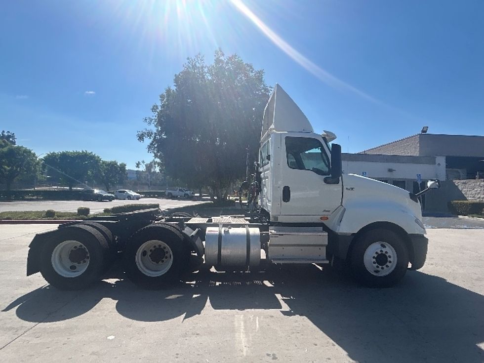 Day Cab Tractor-Heavy Duty Tractors-International-2019-LT625-City Of Industry-CA-186,329\n\t\tmiles-$ 33,750 - Image 8