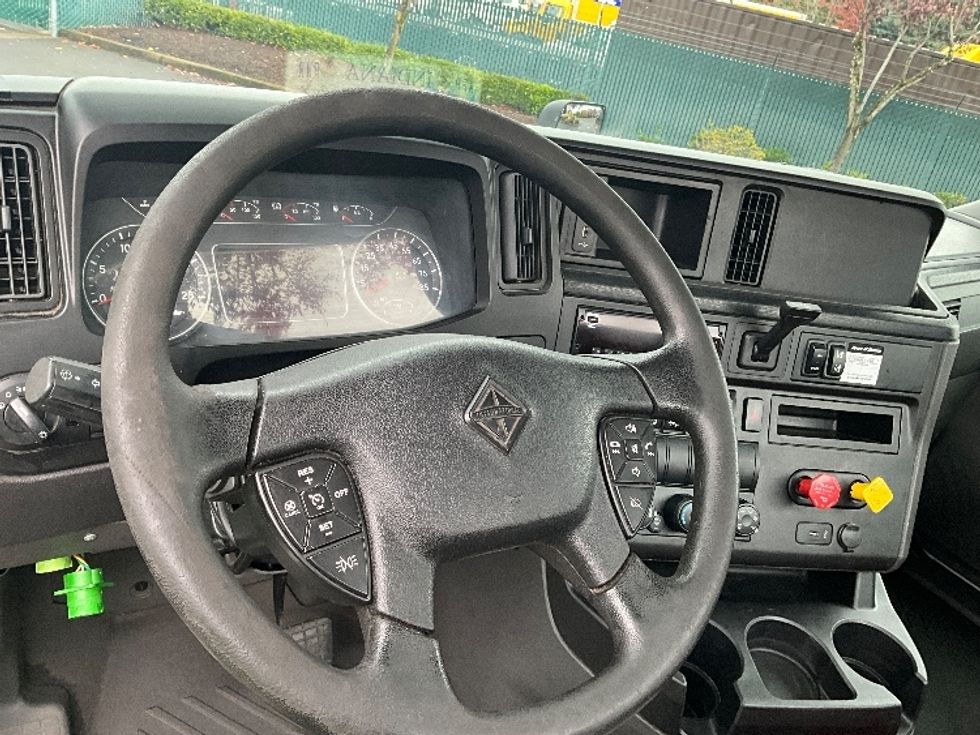Day Cab Tractor-Heavy Duty Tractors-International-2019-LT625-Clackamas-OR-189,276\n\t\tmiles-$ 37,250 - Image 11