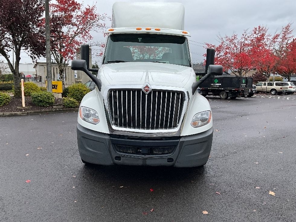 Day Cab Tractor-Heavy Duty Tractors-International-2019-LT625-Clackamas-OR-189,276\n\t\tmiles-$ 37,250 - Image 2