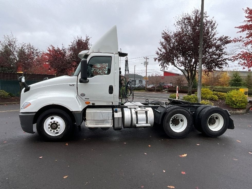Day Cab Tractor-Heavy Duty Tractors-International-2019-LT625-Clackamas-OR-189,276\n\t\tmiles-$ 37,250 - Image 4
