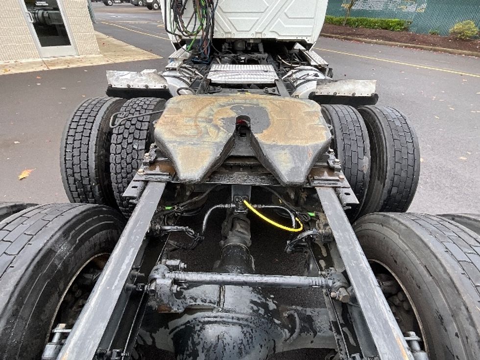 Day Cab Tractor-Heavy Duty Tractors-International-2019-LT625-Clackamas-OR-189,276\n\t\tmiles-$ 37,250 - Image 6